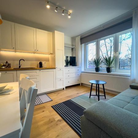 Urban Apartments Studio No 4A, Free Private Parking, Self Check-In Chorzow Exterior photo