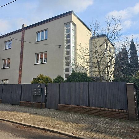 Urban Apartments Studio No 4A, Free Private Parking, Self Check-In Chorzow Exterior photo