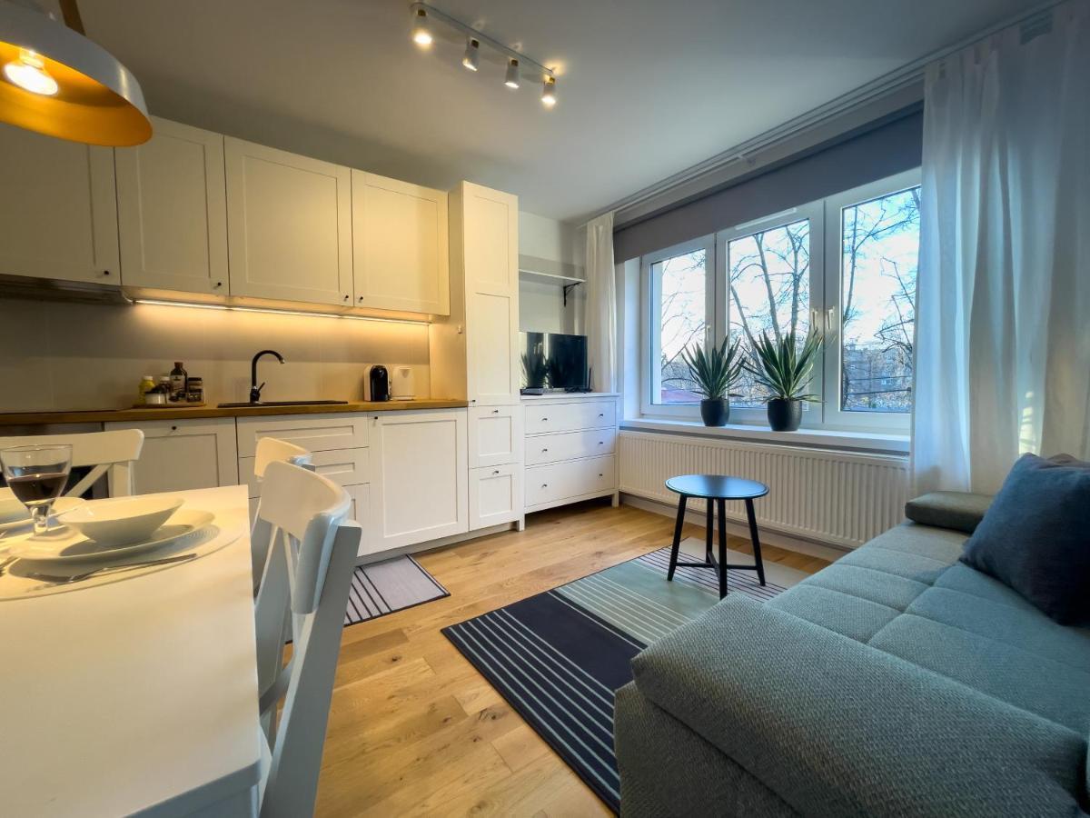 Urban Apartments Studio No 4A, Free Private Parking, Self Check-In Chorzow Exterior photo