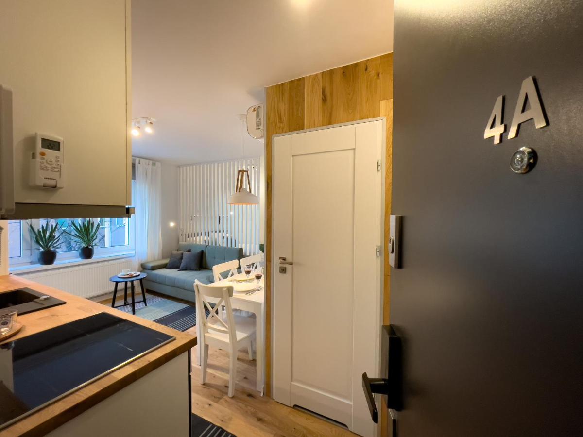 Urban Apartments Studio No 4A, Free Private Parking, Self Check-In Chorzow Exterior photo